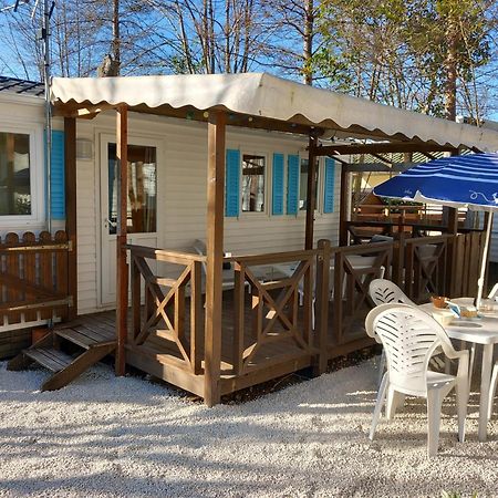 Mobilhome Les Volets Bleus Vaudreuille Exterior foto