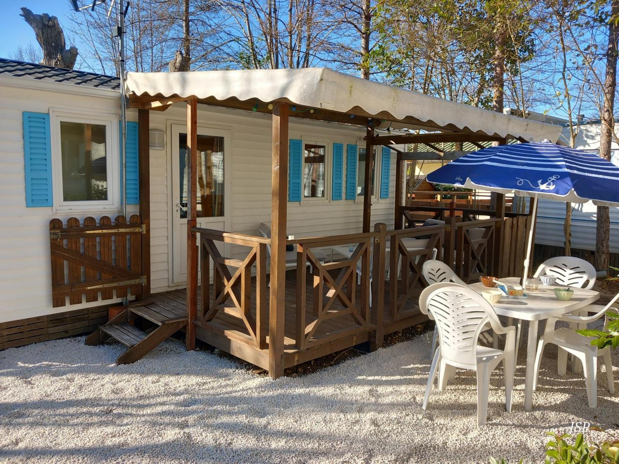 Mobilhome Les Volets Bleus Vaudreuille Exterior foto