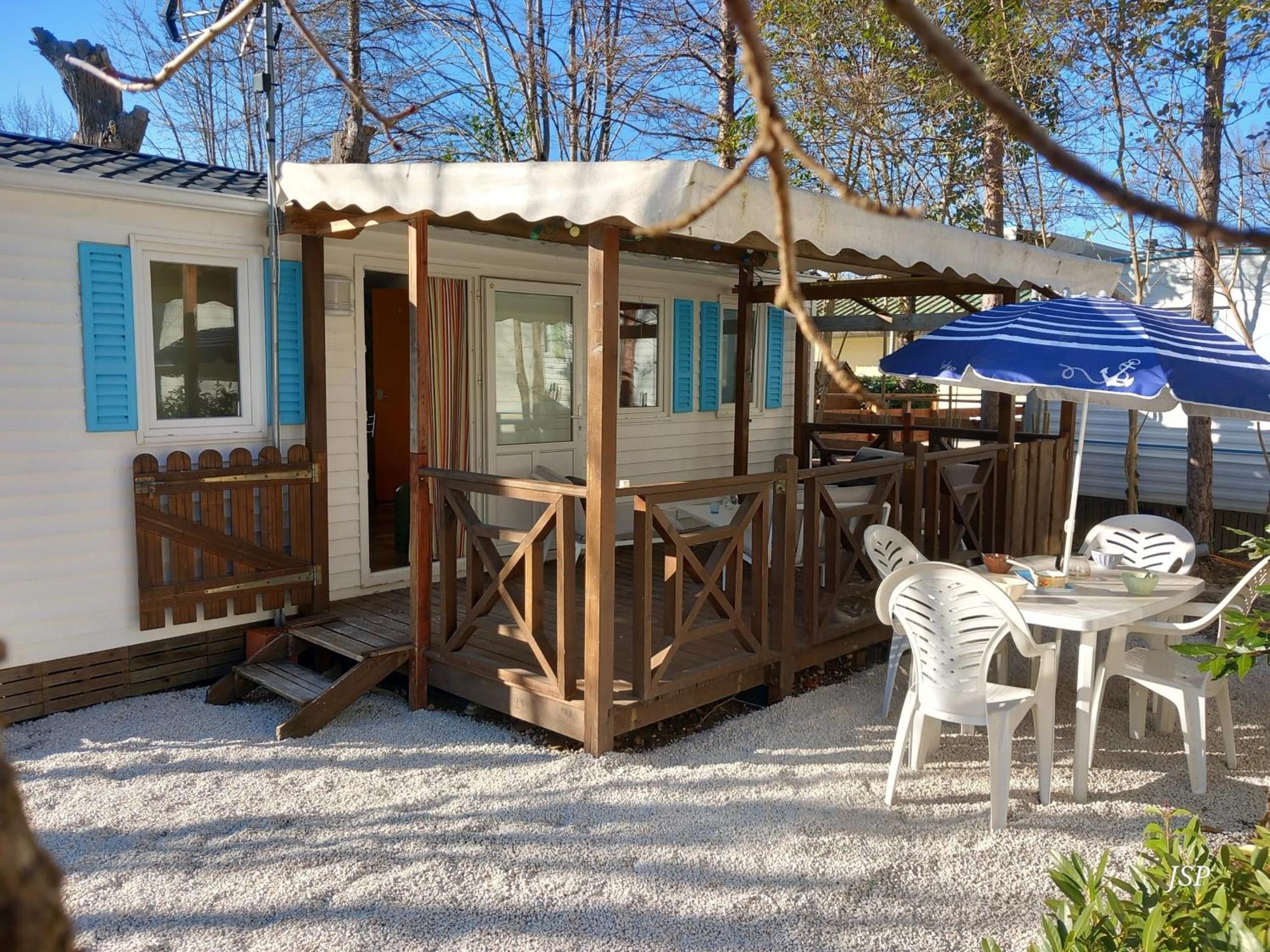 Mobilhome Les Volets Bleus Vaudreuille Exterior foto
